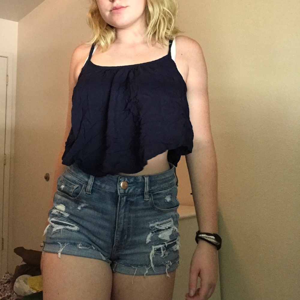 blue tank top